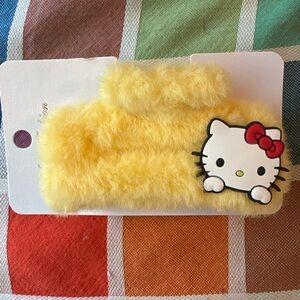 💕💕💕Hello Kitty Yellow Furry Hair Clip 💕💕💕